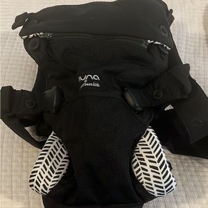 Pb kids x nuna baby carrier - used once
